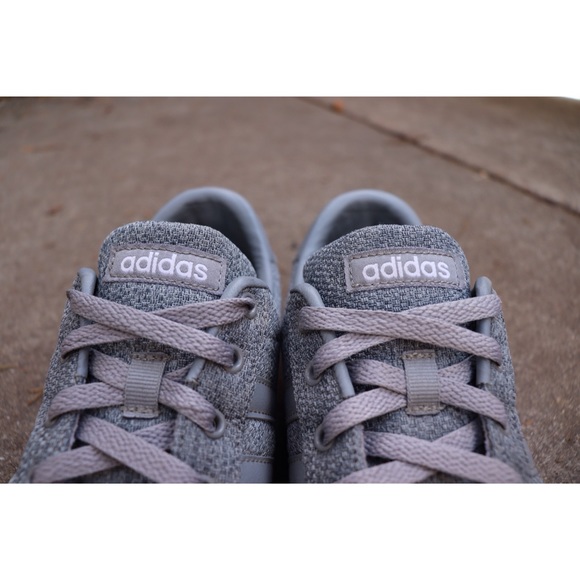 grey on grey adidas - Picture 7 of 7